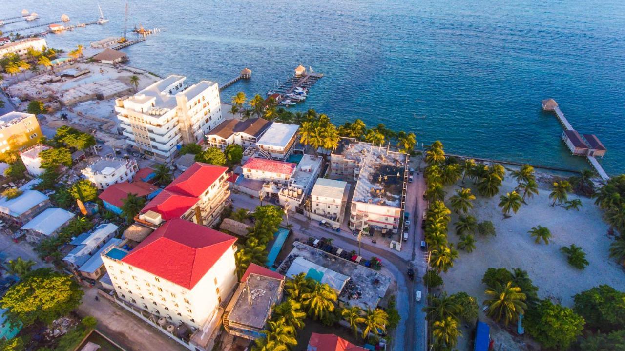 Tropical Palace Hotel サン・ペドロ エクステリア 写真