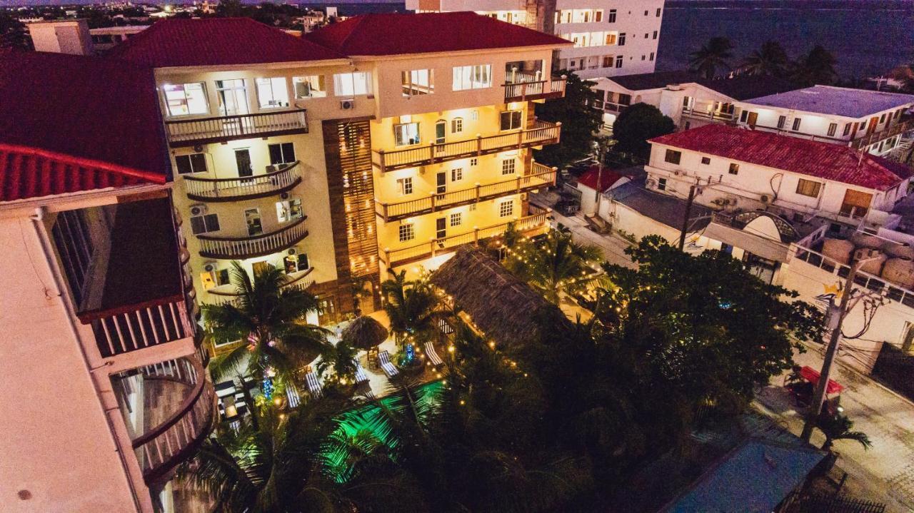 Tropical Palace Hotel サン・ペドロ エクステリア 写真